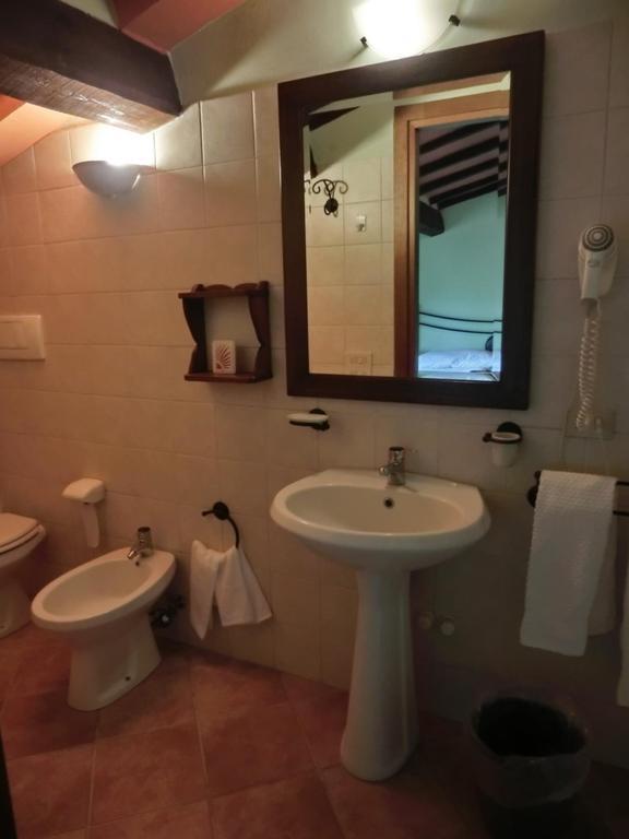 Contignano Country House La Fattoria Bellandi الغرفة الصورة